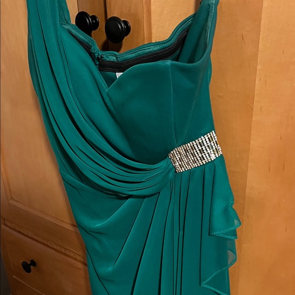 Cache One Shoulder Green Dress with Embellishments - Picture 2 of 5
